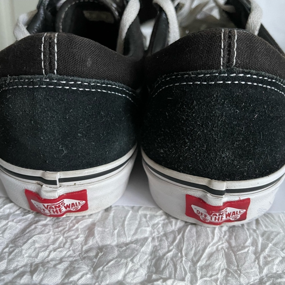 Vans - Picture 7 of 8